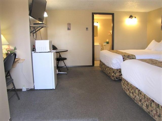 Bear Country Inn And Suites Mountain View Екстер'єр фото